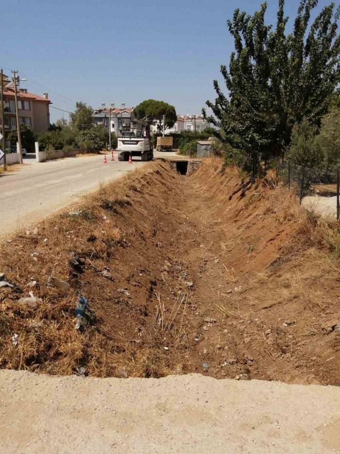 Fethiye’de 37 Kilometre Dere Temizliği Yapıldı