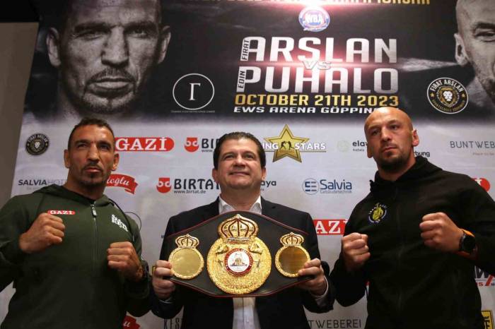 Türk Boksör Fırat Arslan, Rakibiyle İlk Kez Göz Göze Geldi