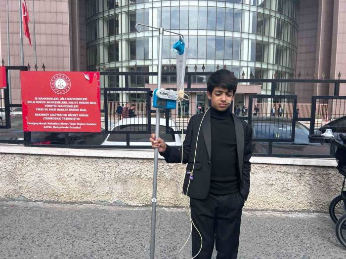 Abd’den Tatil İçin Türkiye’ye Gelen Ve Kaldığı Otelde Lavabo Açıcı İçen Çocuğun Davasının Görülmesine Başlandı