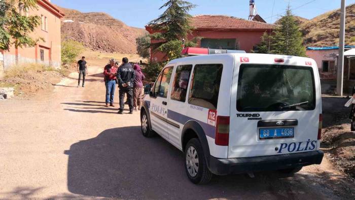 Havaya Ateş Eden Şahsı Uyarınca Bacağından Vuruldu