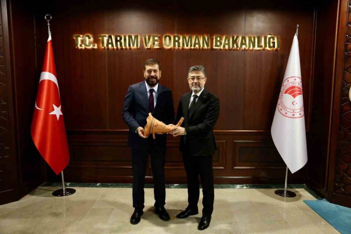 Başkan Yavaş Ankara’dan Boş Dönmüyor