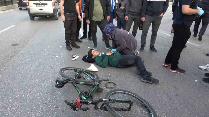 Motosikletin Çarptığı 13 Yaşındaki Çocuk, “Anne İyiyi Ben, Sen Üzme Kendini”