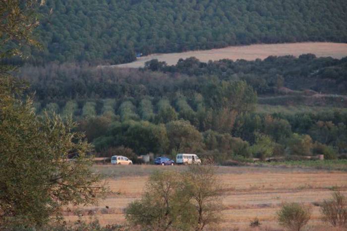 Bayramiç’te Tarlada Bulunan 10 Yaşındaki Çocuğun Kafasında Ve Vücudunda Oluşan Eziklere Bağlı Öldüğü Tespit Edildi