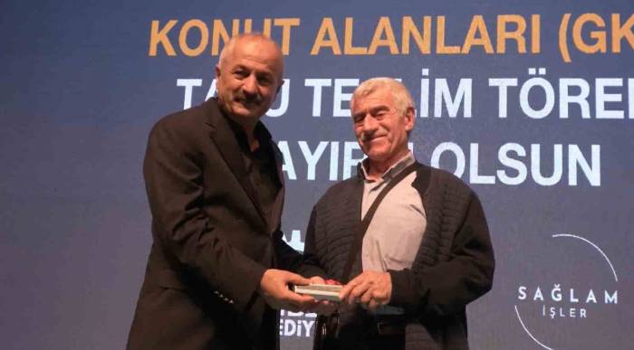 Denizli Mahallesindeki Bin 683 Hak Sahibine Tapuları Teslim Edildi