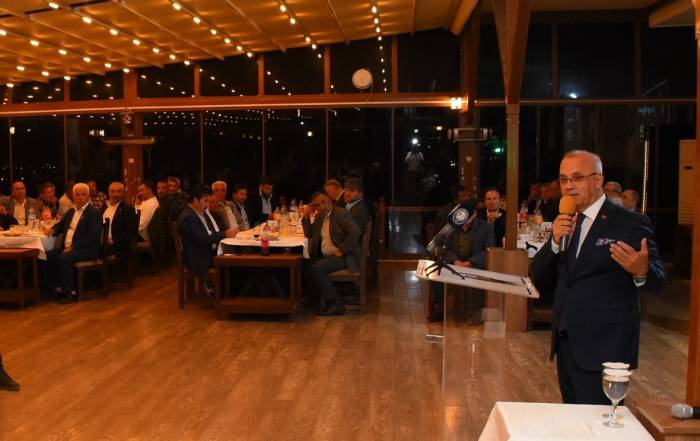 Salihli’de Muhtarlar Yemekte Ağırlandı