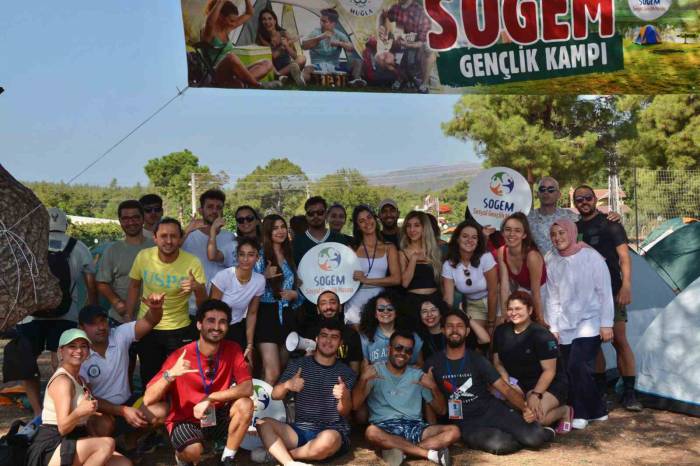 Gençler, Cumhuriyet’in 100. Yılında Kampta Buluştu