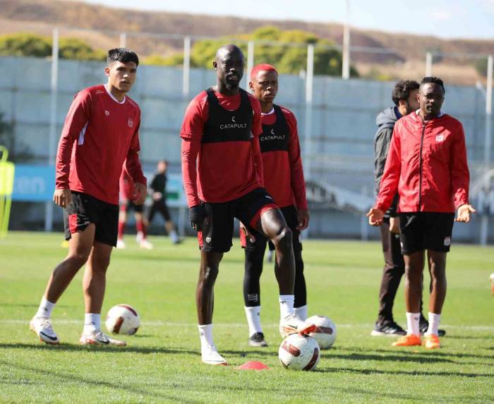 Sivasspor 3 Puan Parolasıyla Hazırlanıyor