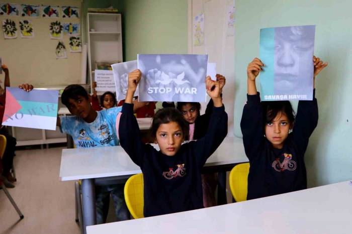 Savaşın Çocuklarından ’savaş Bitsin’ Çağrısı