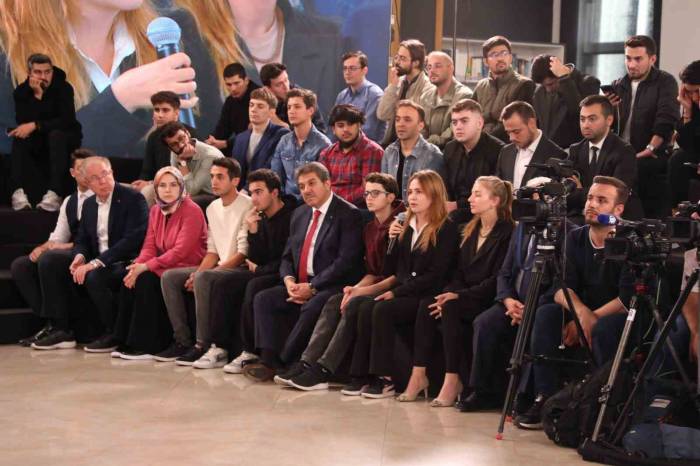 Tbmm Başkanı Kurtulmuş: “Filistin’de Yaşananlar Hepimizin Yüreğini Sızlatıyor İçimiz Kan Ağlıyor"