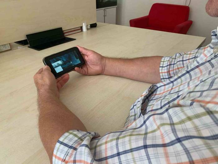 Mesaide Tabletle Oynayıp Film İzlemek Kovulma Sebebi
