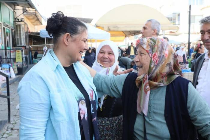 Başkan Çerçioğlu Köşk Pazarını Ziyaret Etti