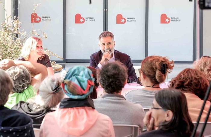 Başkan Sandal Kadın Kursiyerlerle Buluştu