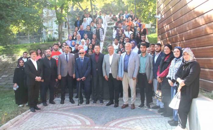 Birlik Vakfından Dpü Tarih Birliği Topluluğu Öğrencilerine Kahvaltı