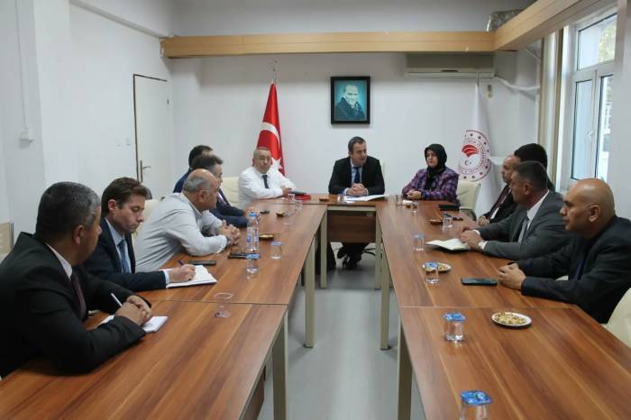 Hayvan Politikaları İlçe Müdürlerine Anlatıldı
