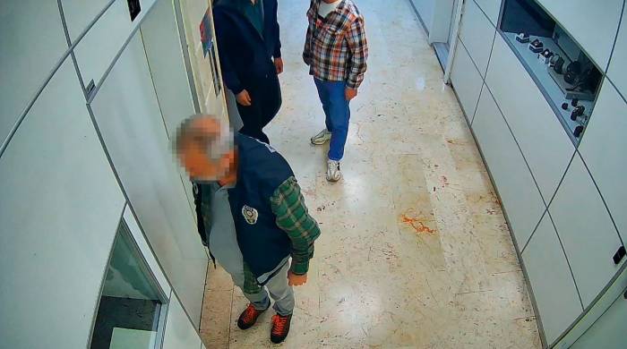 Fatih’te Polis Yeleği Kullanılarak 1 Milyon 600 Bin Liralık Gasp