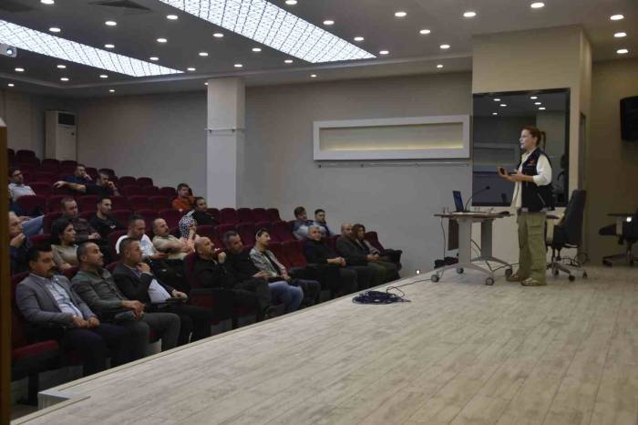 Aliağa’da Uyuşturucu İle Mücadele Semineri Düzenlendi