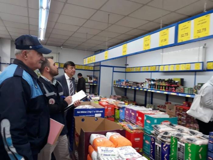 Kars’ta Zincir Marketlerde Fiyat Denetimi