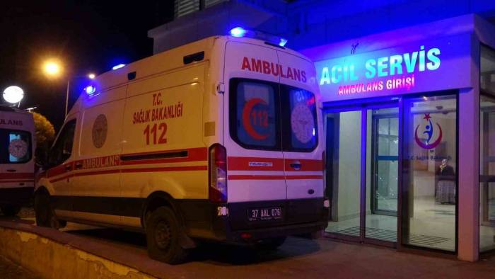 Seyir Halindeki Aracından Düşen Bebeğini Ezdi