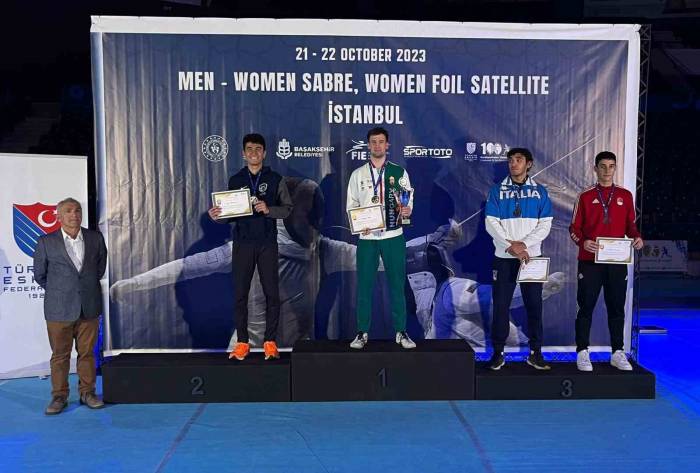 Eskrimci Furkan Yaman, İstanbul’da Bronz Madalya Kazandı