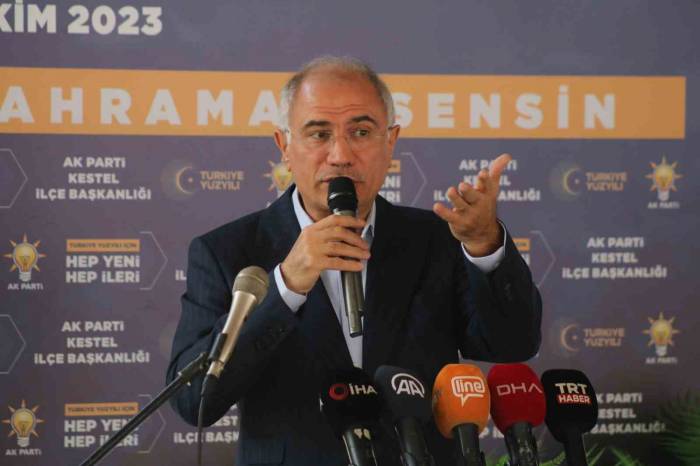 Efkan Ala: "O Topraklar Filistinlilere Aittir"