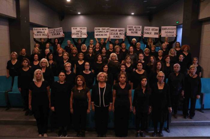 İsrail’e Nağmelerle “Dur” Dediler