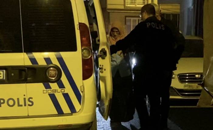 Küfür Eden Eşine Sinirlenip Bıçakladı