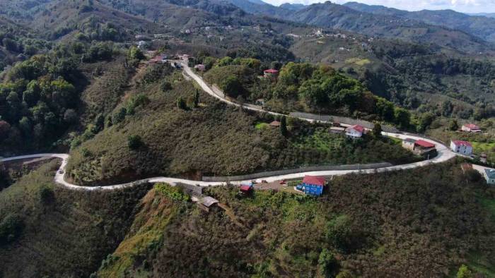 Başkan Demir: “Standardı Yüksek Ve Daha Konforlu Yollar İçin Sürekli Çalışıyoruz”