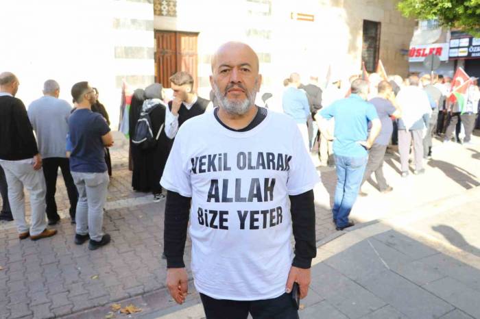 Filistin’e Yürüyen Grup Bir Gece Dinlendiği Adana’dan Hatay’a Hareket Etti