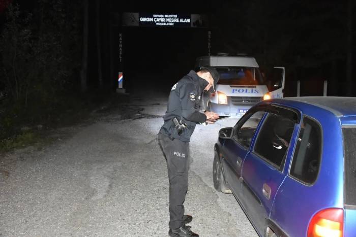 Jandarmadan Mesire Alanın Gece Denetimi