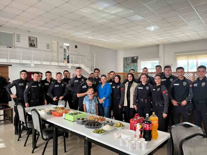 Şehit Polisin Oğluna Sürpriz Doğum Günü