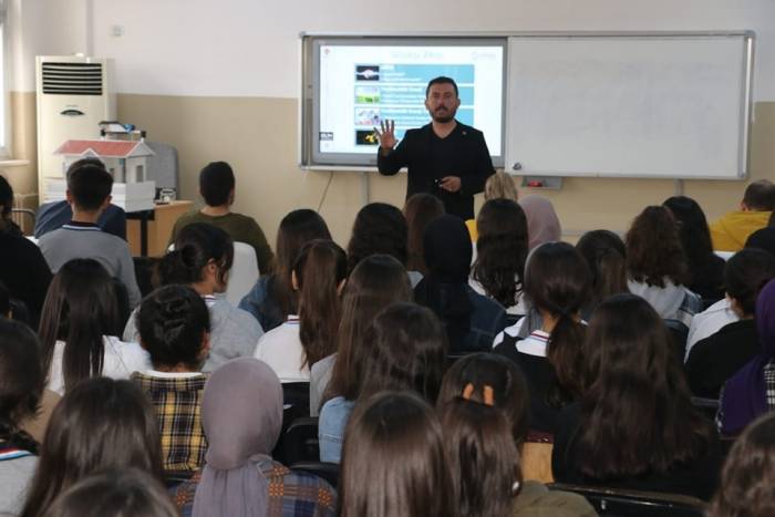 Cizre’de Bilim Söyleşileri Başladı