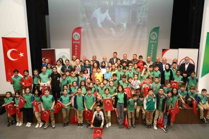 Başkan Soykan: “Çocuklarımıza Hayvan Sevgisini Aşılıyoruz”