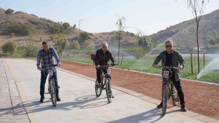 Huzurevi Sakinleri Kösrelik Mesire Alanında Piknik Keyfi Yaptı