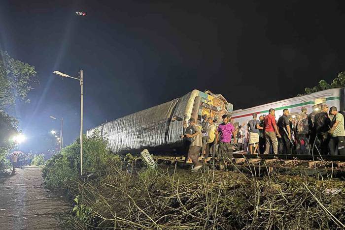 Bangladeş’te Tren Kazası: 17 Ölü, 100’den Fazla Yaralı