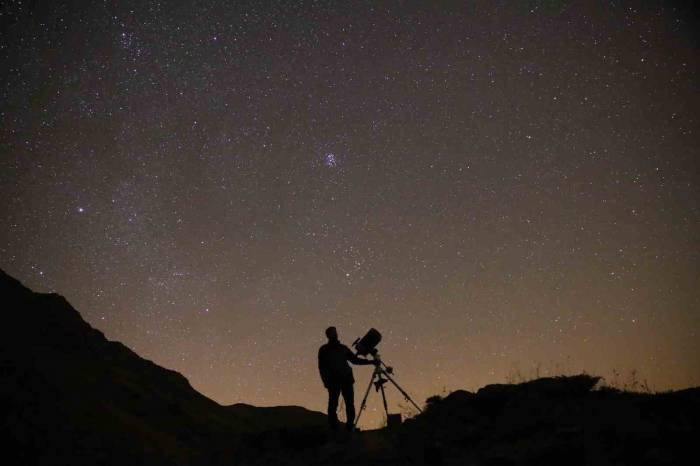 Bitlis’te Uzay Meraklıları ’orionid Meteoru’nu Gözlemledi