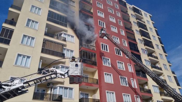 Bursa’da 11 Katlı Apartmanda Can Pazarı