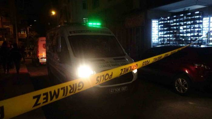 Kocaeli’deki Aile Katliamında Ölü Sayısı 3’e Yükseldi