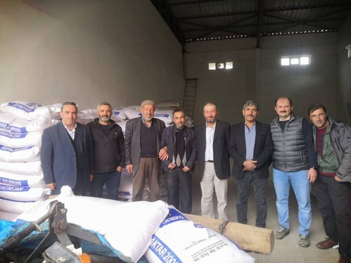 Alucra’da Üreten Çiftçiye Tohum Desteği Verildi
