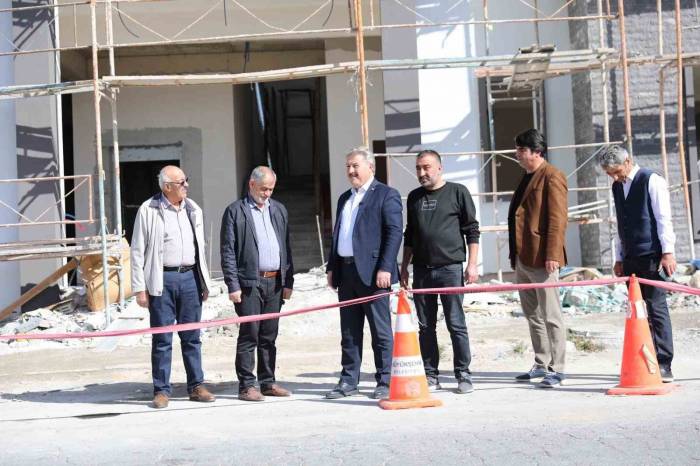 Şirintepe Mahallesinin Kütüphanesi Ve İkinci Bahar Evi’nde Sona Doğru