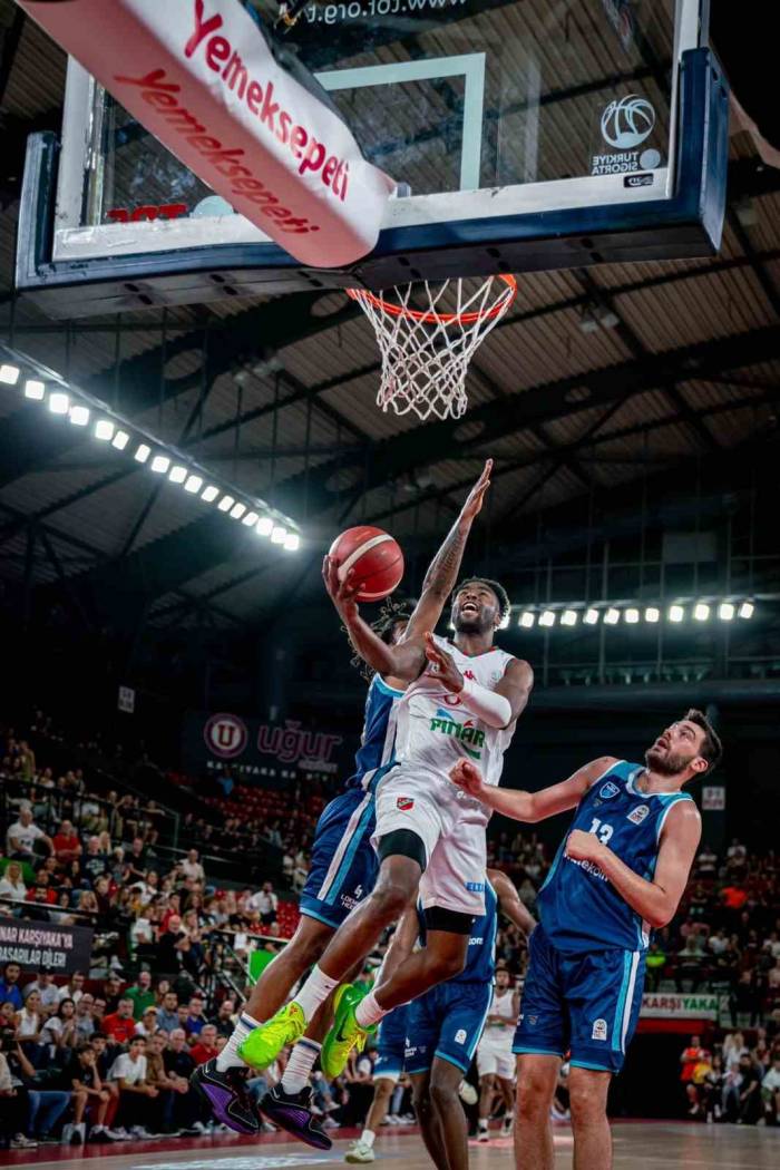 P. Karşıyaka, Evinde 2’de 2 Yaptı