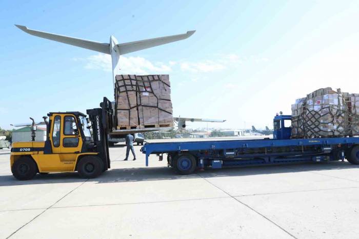 Bakan Koca: “4 Uçak Dolusu Malzeme Mısır’a Gönderilmeye Başlandı”