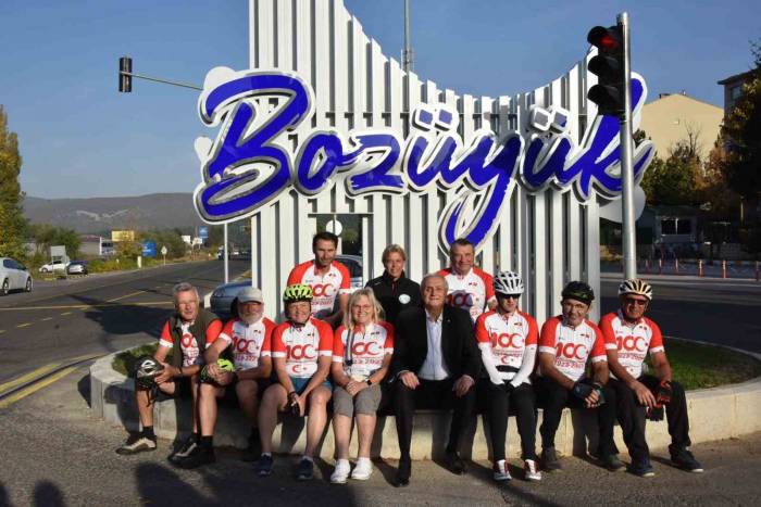 Bozüyük 100’üncü Yıl Yürüyüşlerinin Durak Noktası Oldu