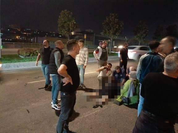 Gaziosmanpaşa’da Yolun Karşısına Geçmeye Çalışan Kadına Otomobil Çarptı: Kaza Anı Kamerada