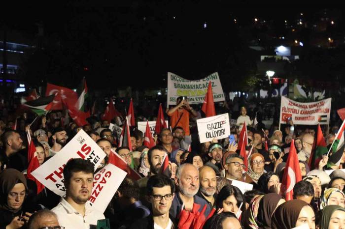 İzmir’de Filistin’e Destek Mitingi