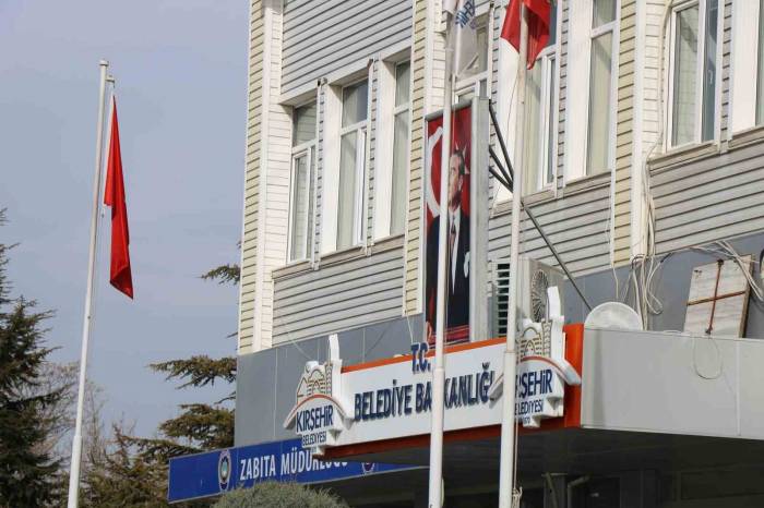 Kırşehir Belediyesi, 780 Bin Liralık Sahne Kuruyor