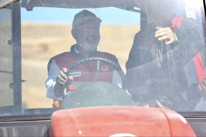 Başkan Çolakbayrakdar: “Türkiye Yüzyılı’nda Çiftçilerimizi Geleceğe Taşıyacak Projeler Üretiyoruz”