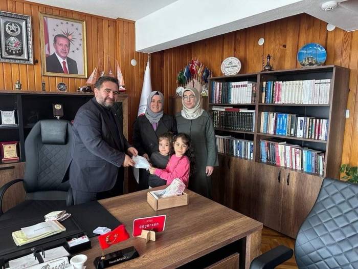 Minik Yüreklerden Filistin’e ’büyük’ Bağış