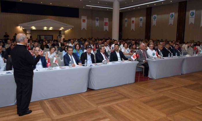 Kuşadası Belediyesi Mevzuat Bilgilendirme Toplantısına Ev Sahipliği Yapıyor