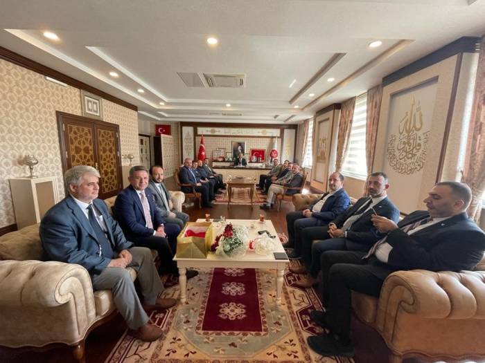 Mhp’den “Her Minareye Bir Bayrak, Her Minareye Bir Sancak” Kampanyası