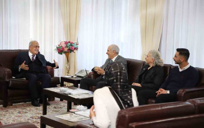 Turak Ekibi Rektör Çomaklı’yı Ziyaret Etti